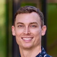 Zach Eaves, Austin apartment locator